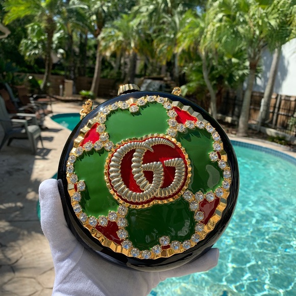 Gucci Broadway Enameled Flower Bag - Picture 4 of 12